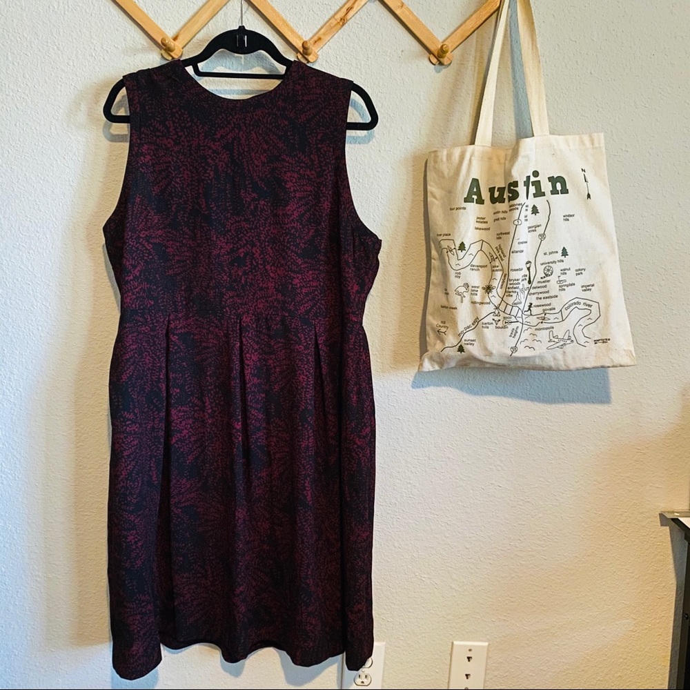 WhoWhatWear Crepe Pleated Dress with Pockets LBD